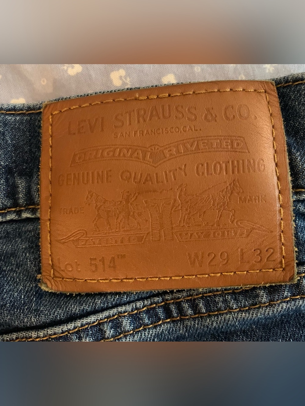 Classic Men's Blue Straight-Leg Jeans - Picture 2 of 3